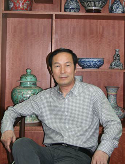 汪铭录个人照片.png